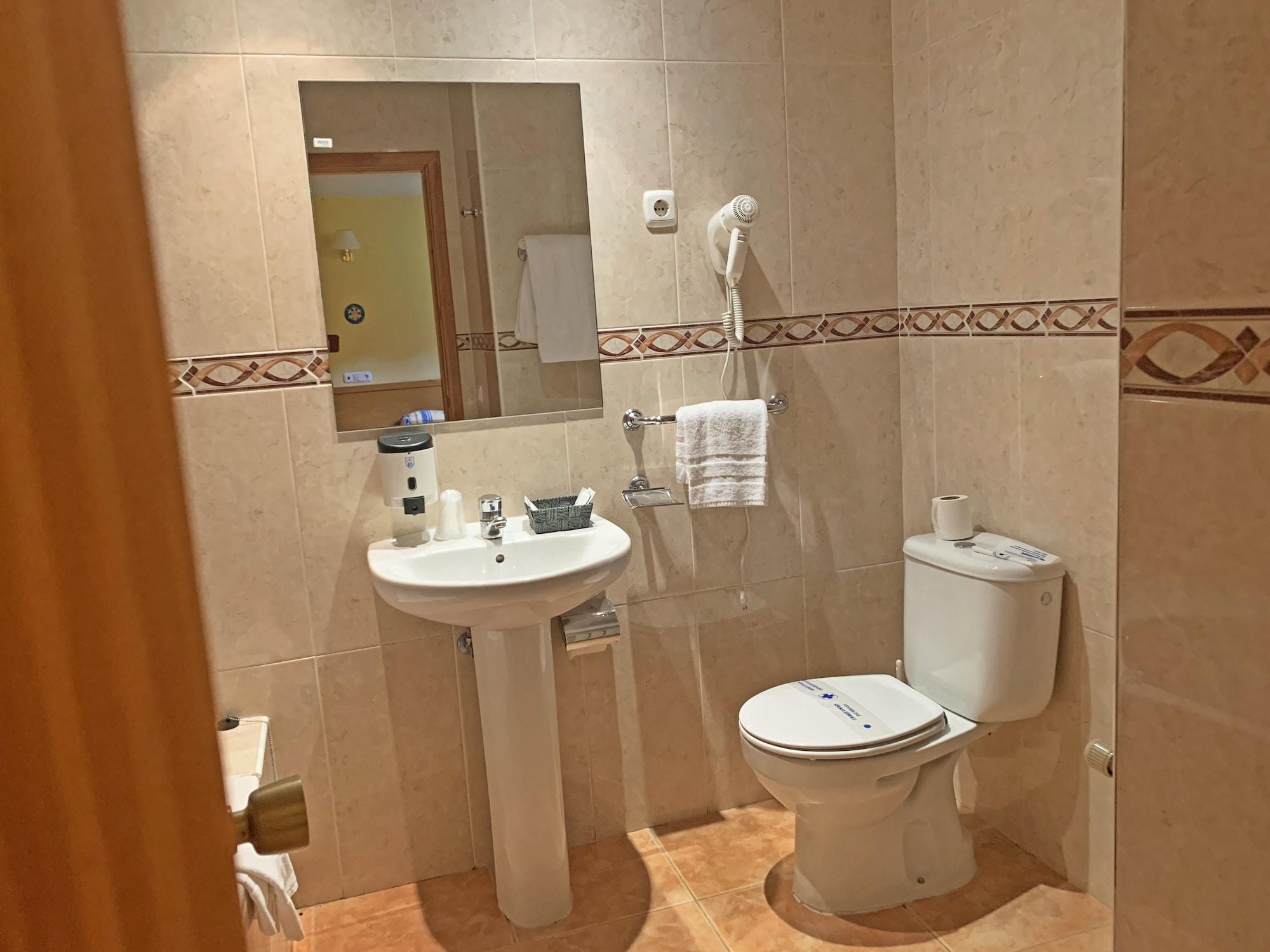 Hotel Antic La Cortinada Екстериор снимка