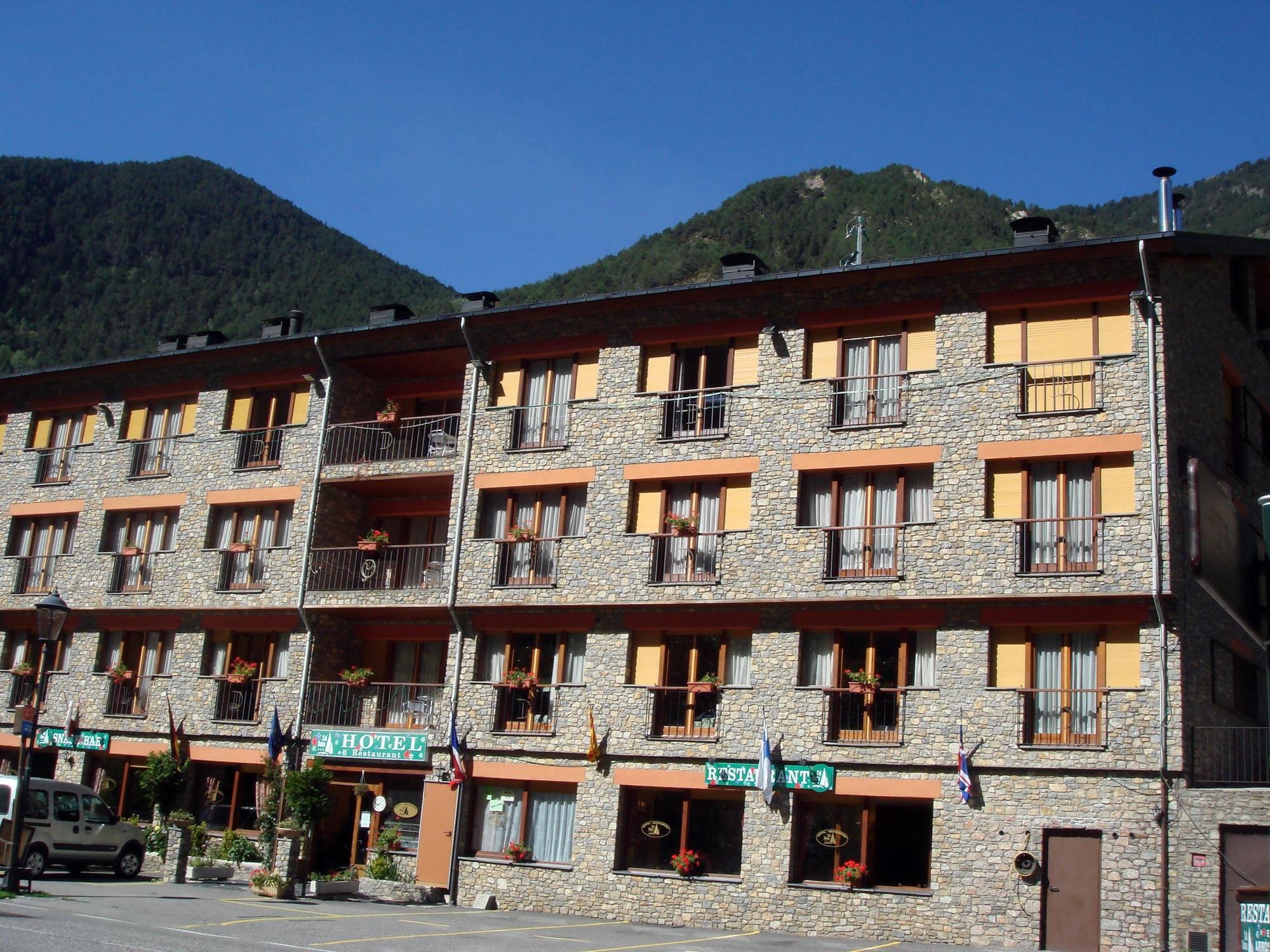 Hotel Antic La Cortinada Екстериор снимка